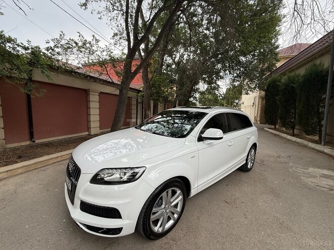 Audi Q7-3