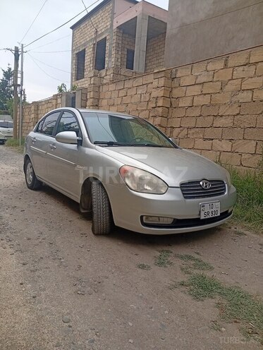 Hyundai Accent-8