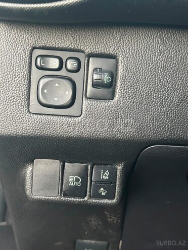 Toyota Aqua-6