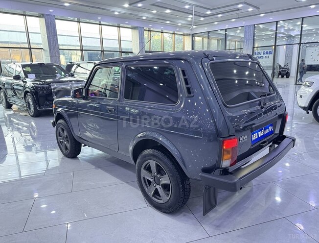 LADA (VAZ) Niva-6