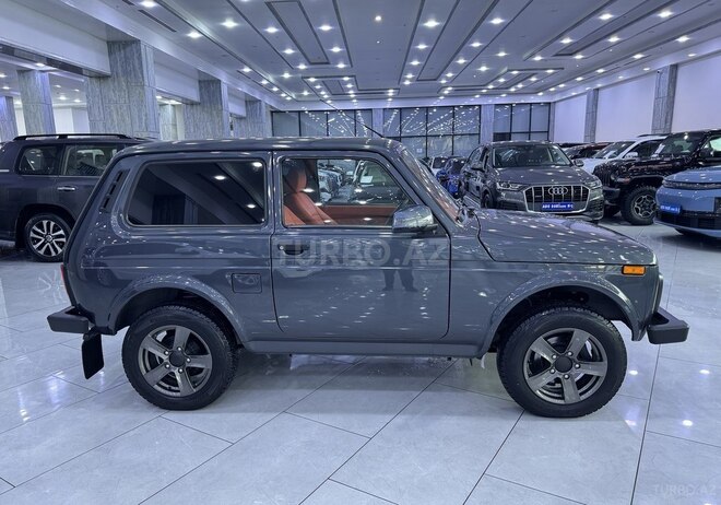 LADA (VAZ) Niva-4