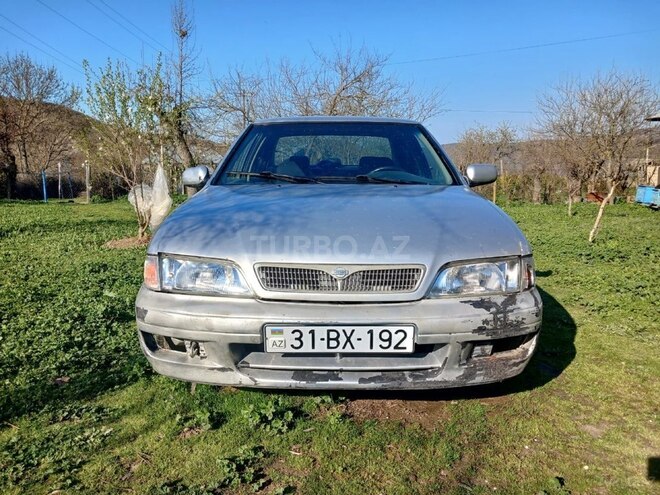 Nissan Primera-1