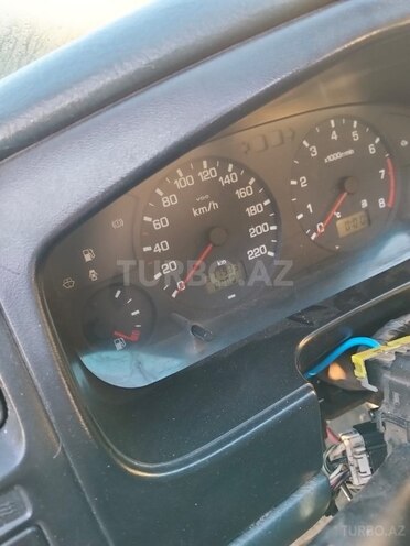 Nissan Primera-4