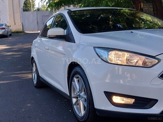 Ford Focus-6