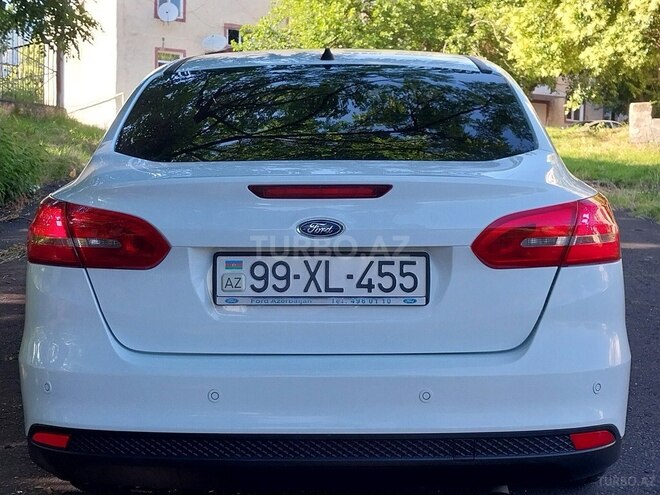 Ford Focus-2