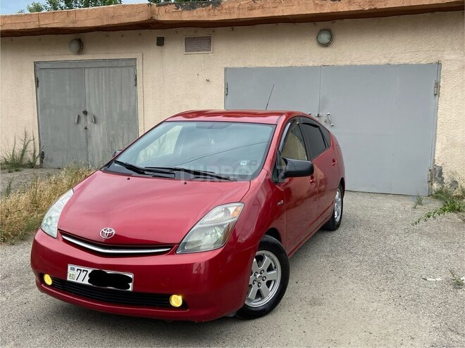 Toyota Prius-12
