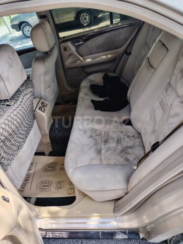 Mercedes E 200-6