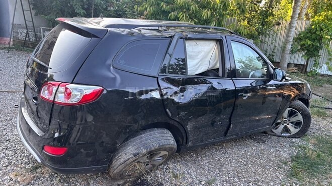 Hyundai Santa Fe-6