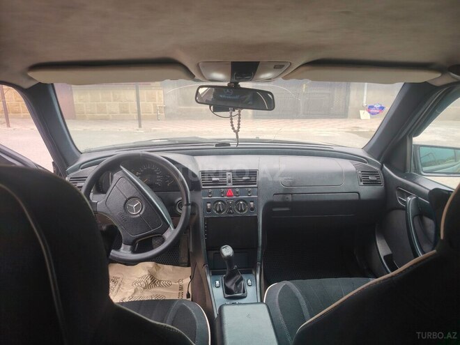 Mercedes C 180-10