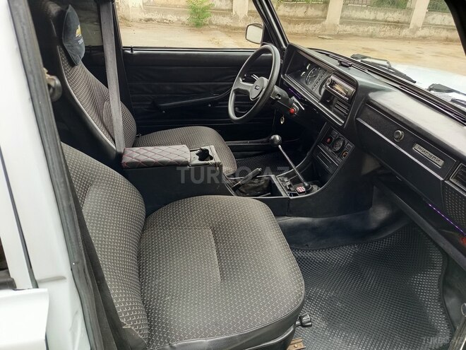 LADA (VAZ) 2107-4