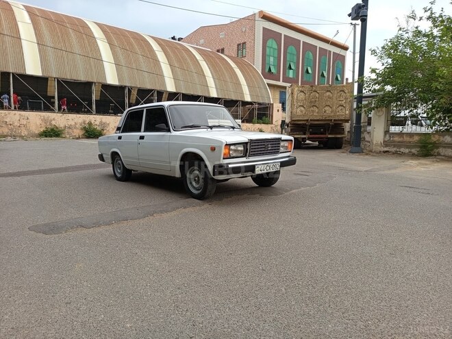 LADA (VAZ) 2107-5