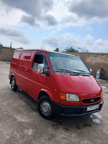 Ford Transit-1