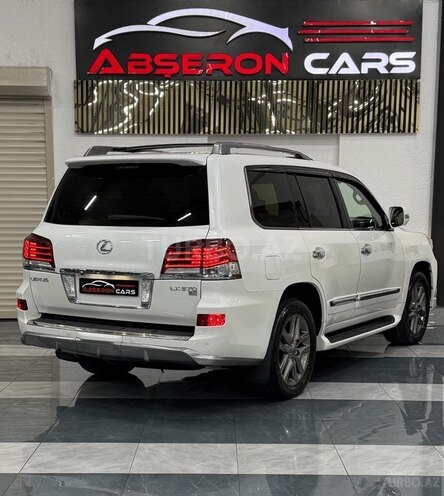 Lexus LX 570-11