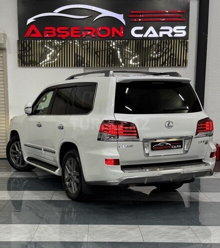 Lexus LX 570-10