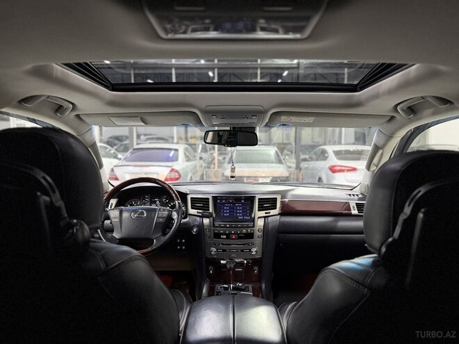 Lexus LX 570-22
