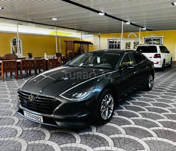 Hyundai Sonata-1