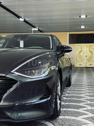 Hyundai Sonata-4