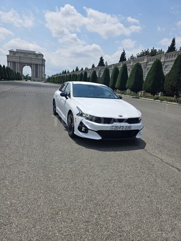 Kia K5-3