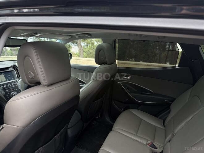 Hyundai Santa Fe-5