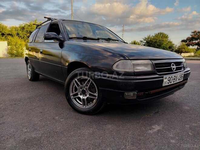 Opel Astra-2