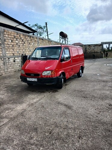 Ford Transit-3