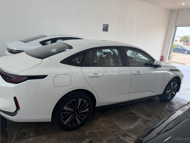 Changan Qiyuan A05-2