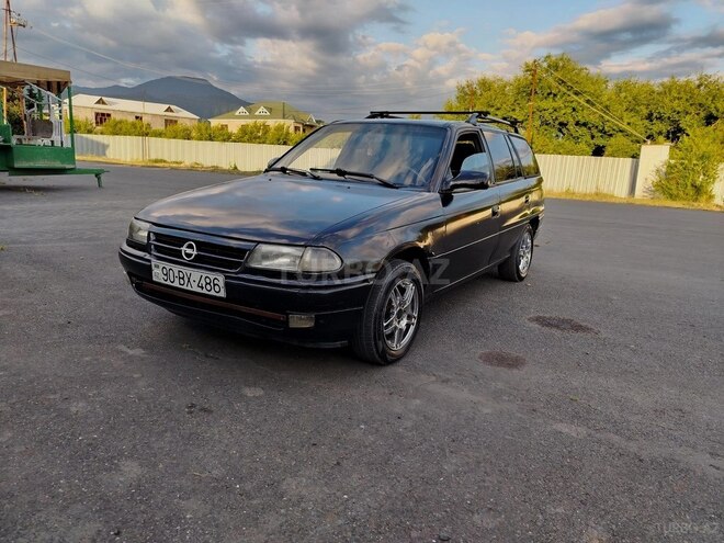 Opel Astra-10