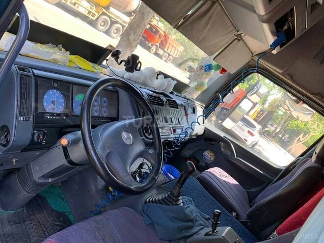 Mercedes Atego 1828-9
