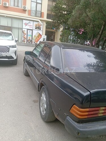 Mercedes 190-6