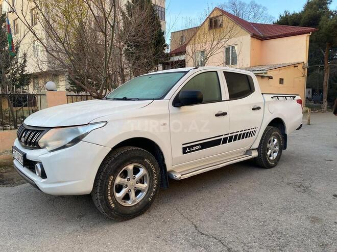 Mitsubishi L200-6