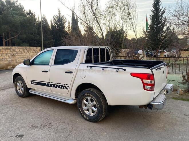 Mitsubishi L200-3