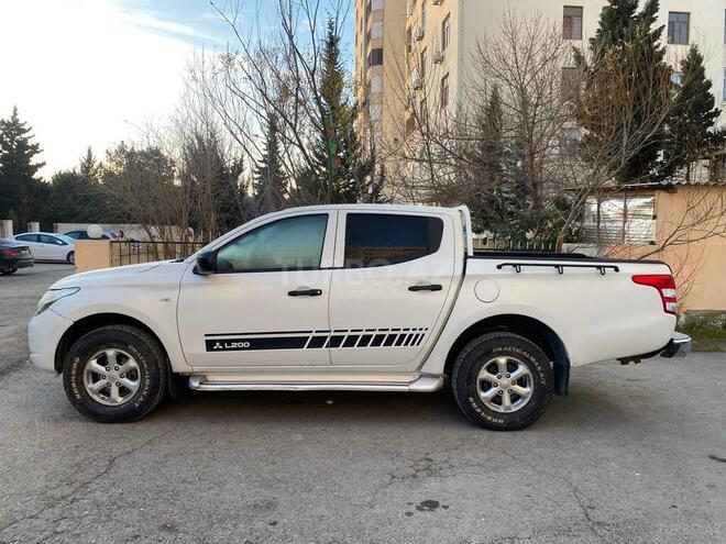 Mitsubishi L200-5