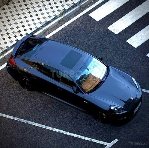 Porsche Panamera Turbo S-2
