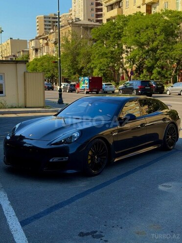Porsche Panamera Turbo S-1