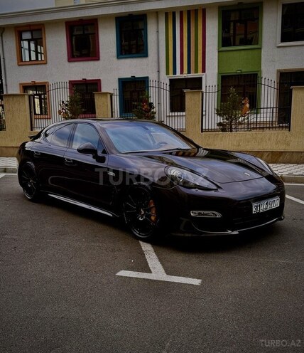 Porsche Panamera Turbo S-4
