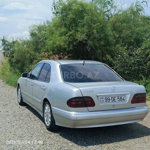 Mercedes E 220-7