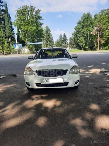 LADA (VAZ) Priora-1