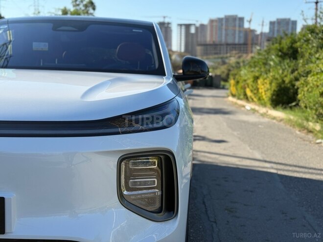 Changan Qiyuan Q07-5