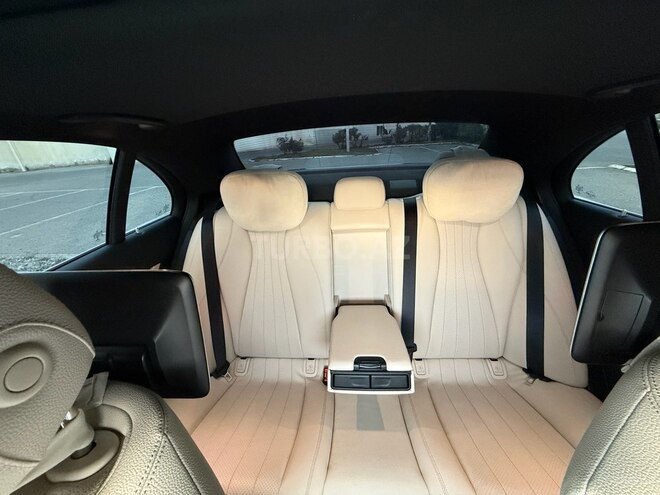 Mercedes E 300-8