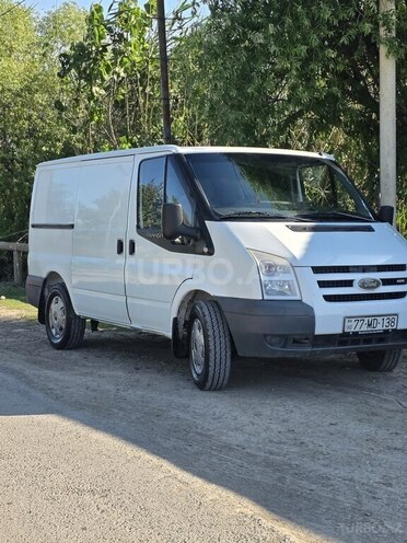 Ford Transit-2
