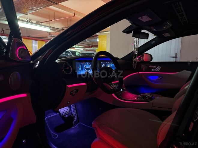 Mercedes E 300-14