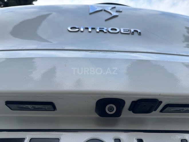 Citroen DS5-8