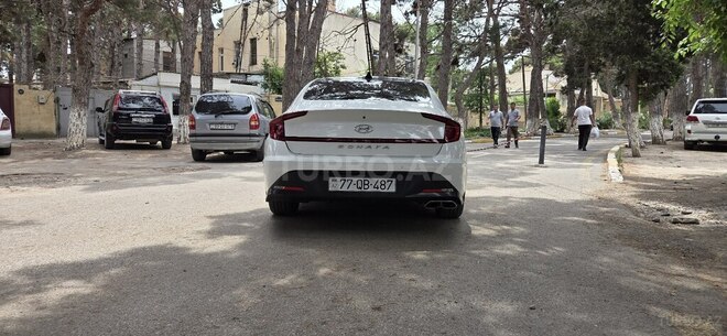 Hyundai Sonata-5