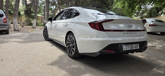 Hyundai Sonata-6