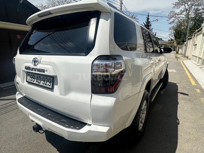 Toyota 4Runner-12