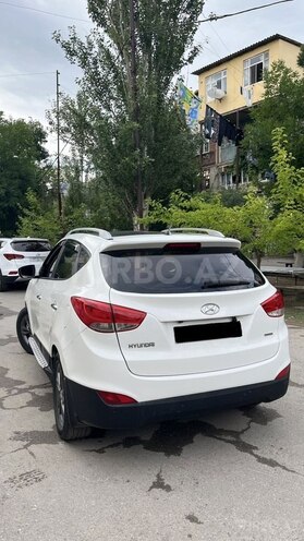 Hyundai ix35-4