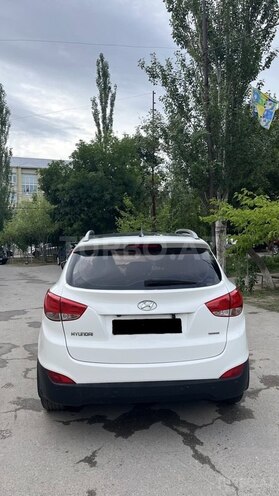 Hyundai ix35-6