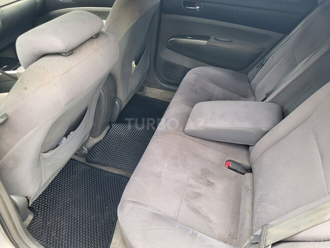 Toyota Prius-3