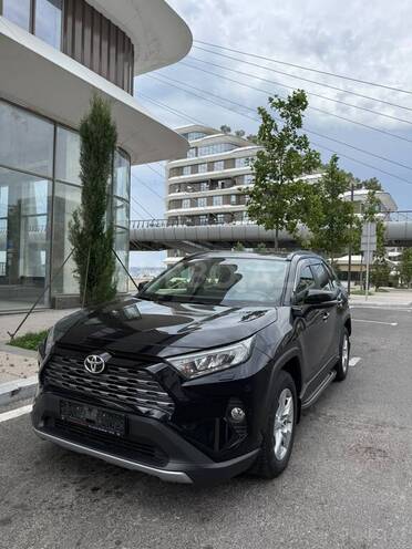 Toyota RAV4-5