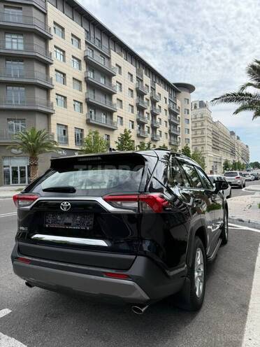 Toyota RAV4-3